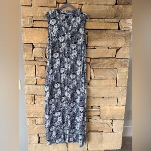 Talbots Black and White Floral Maxi Dress. Rayon. Button Front, Sleeveless Shift